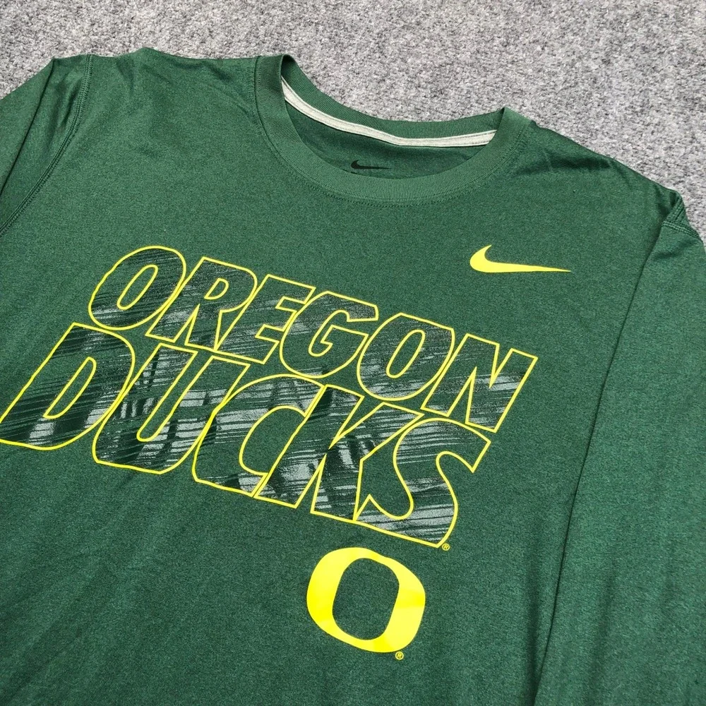 Nike Oregon Ducks Dri-FIT Long Sleeve Shirt Mens Medium Green NCAA Training Tee